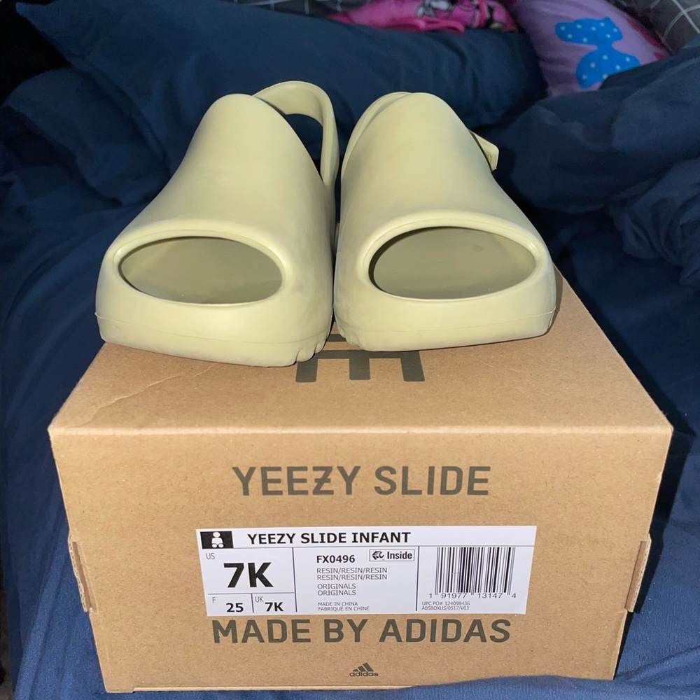 Yeezy slides resin